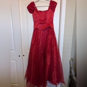 Elegant Red Evening Gown